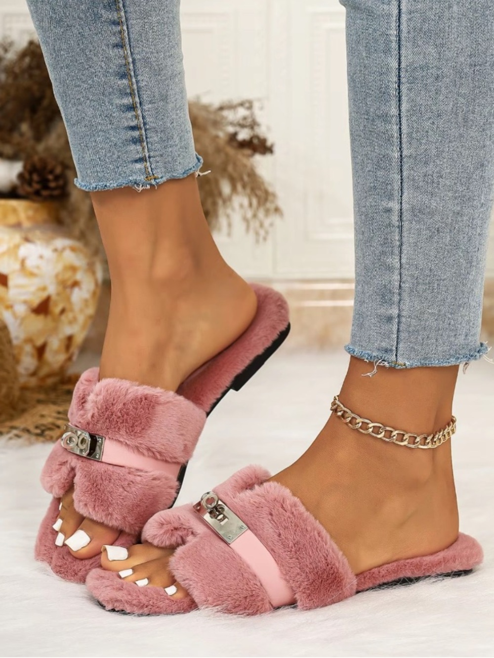 Pink Faux Fur Slides house slippers